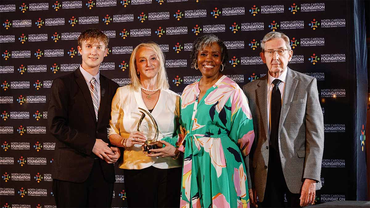 Epworth UMC Receives the Champion for Children Award
